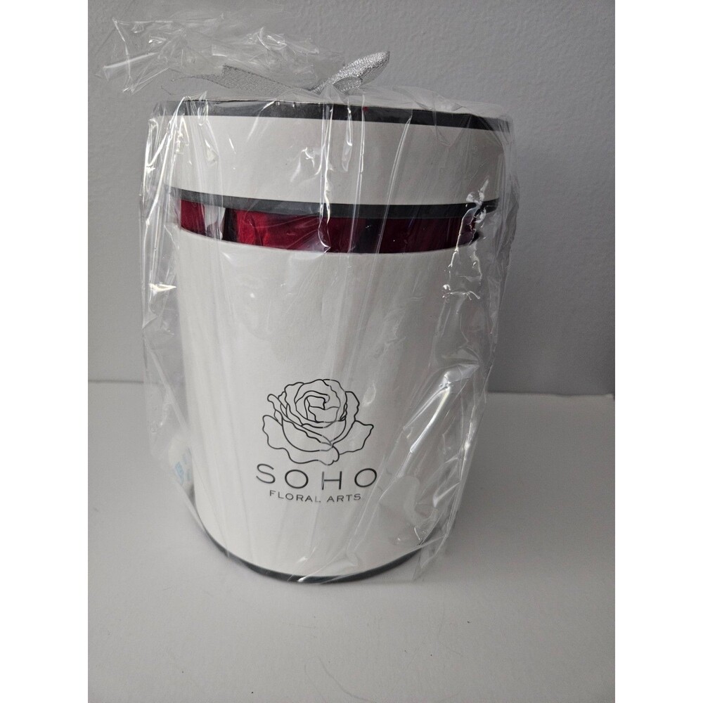Flower Bouquet - 7 Real Red Roses  - Preserved Roses in a Round Box